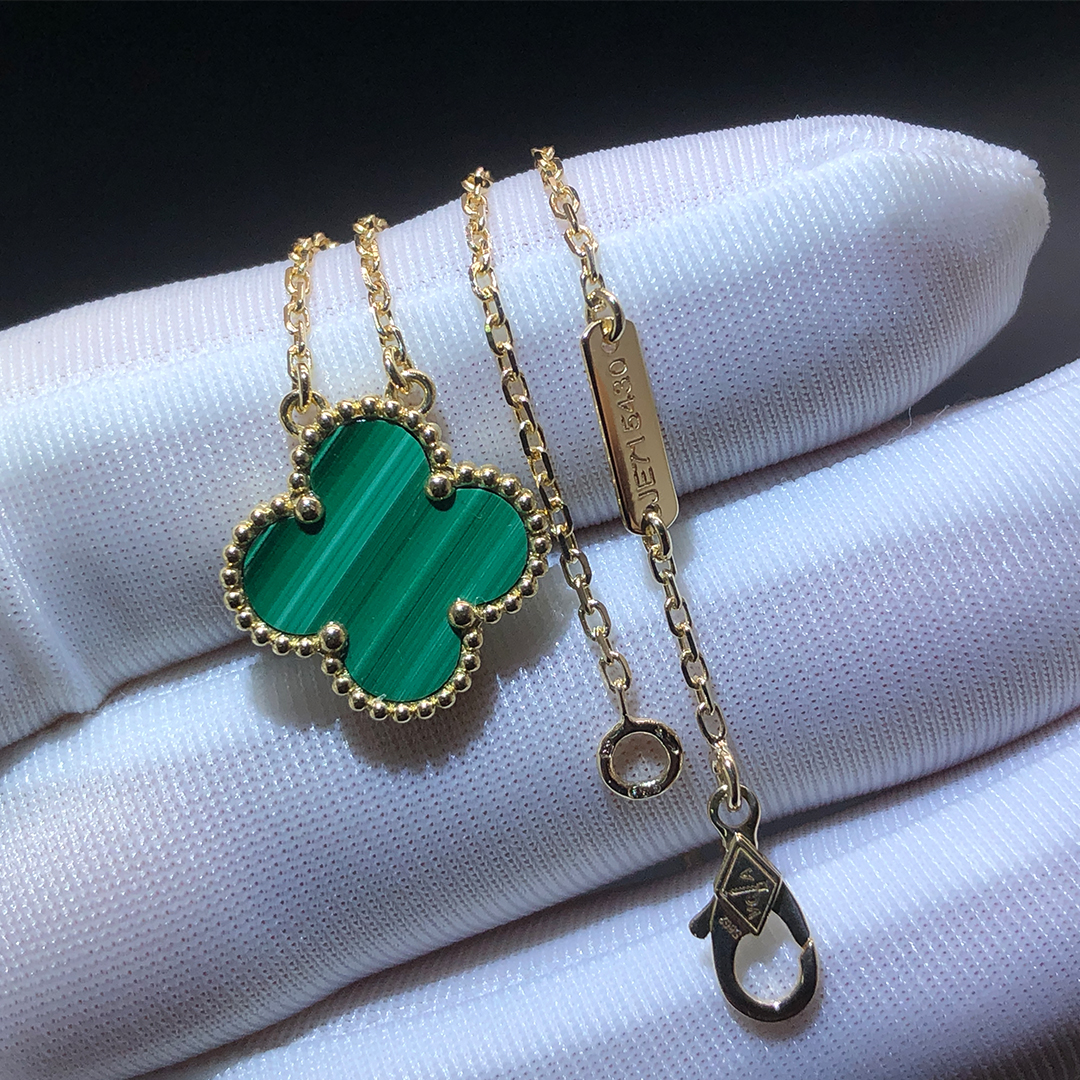 Van Cleef & Arpels Vintage Alhambra Malachite 18k Yellow Gold Pendant Necklace VCARO9VA00