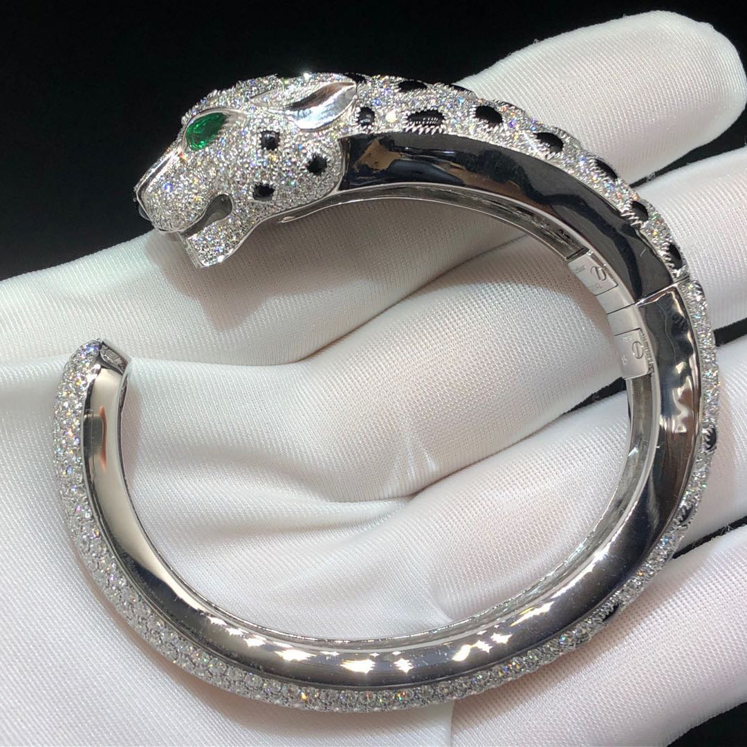 Cartier Platinum Full Pave Diamonds Onyx Panthère de Cartier High Jewelry Bracelet H6007517