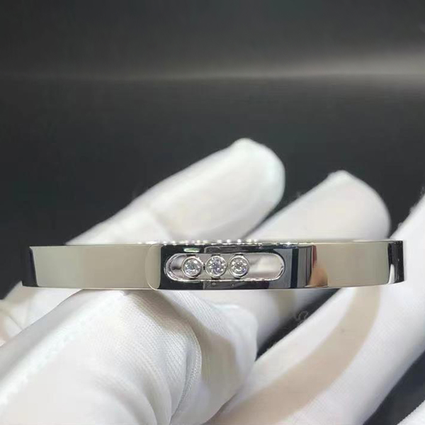Messika 18K White Gold Diamond Move Noa Bangle Bracelet